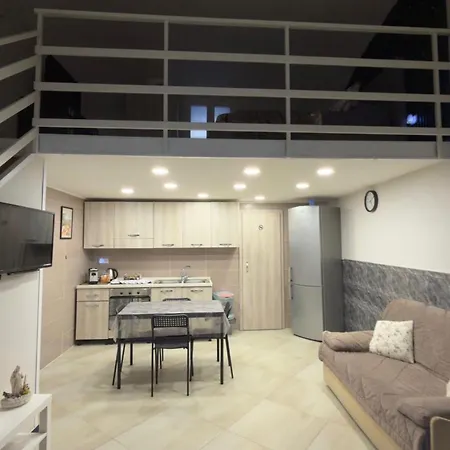 Ag Scalo D House 4* Napels
